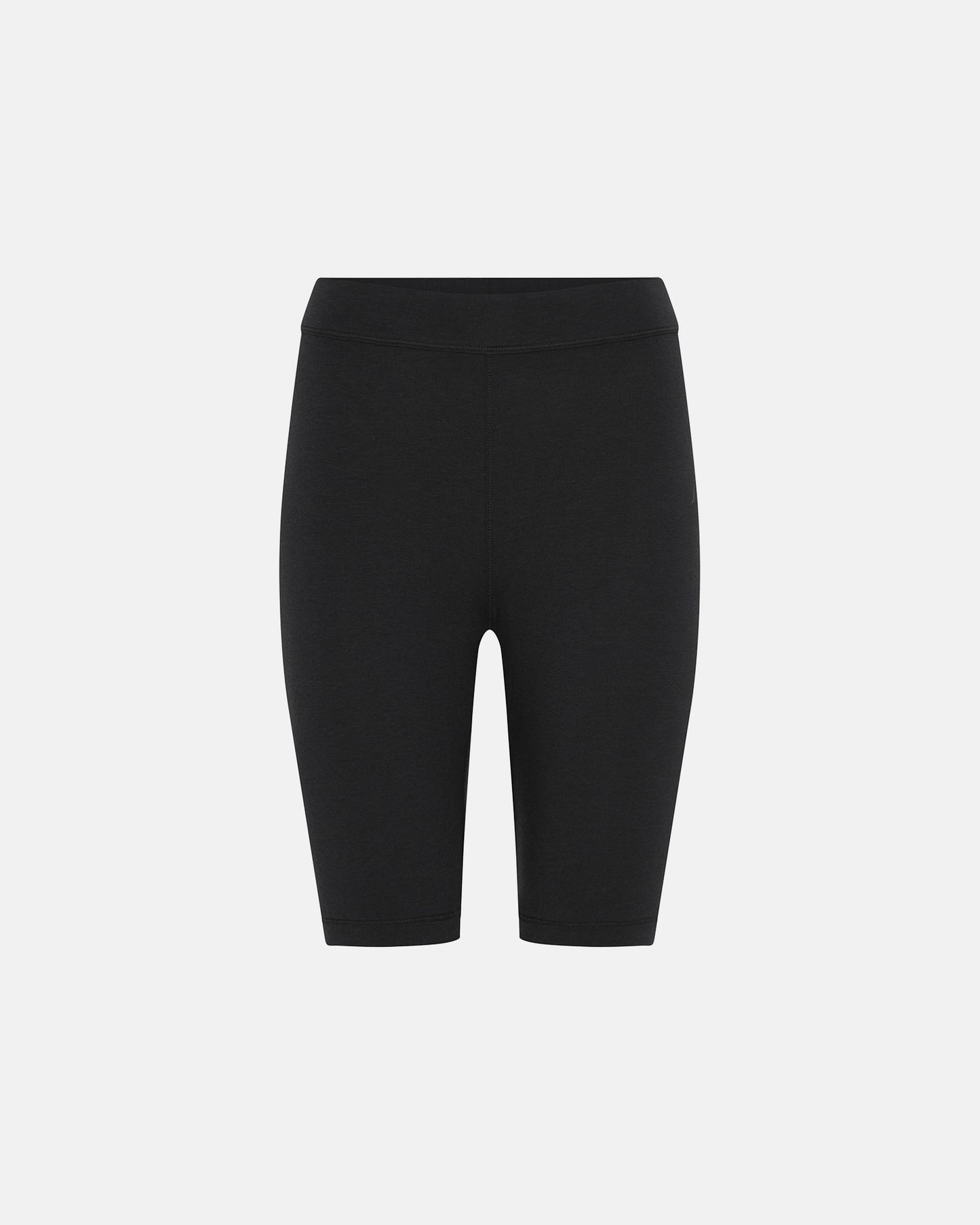 Bike Shorts framifrån — mjuk bambuviskos med elastisk, följsam passform.