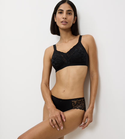 Bh Delicate Doreen N, Triumph