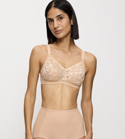 Bh Delicate Doreen N, Triumph