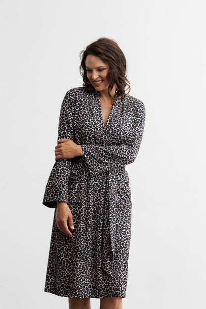 Lyxig kimono i mjukaste modal