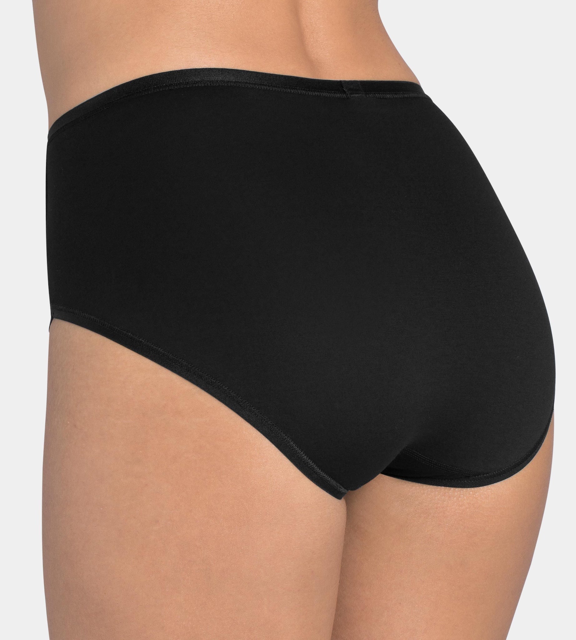 Sloggi Romance Maxi – lyxiga trosor med spets och hög midja från helgas.nu.
